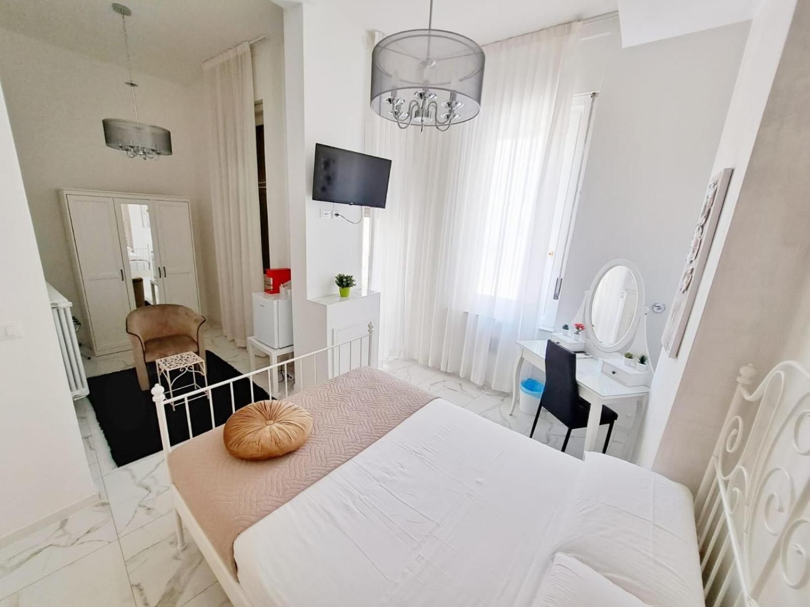 The Gallery Boutique Rooms Trieste Bagian luar foto