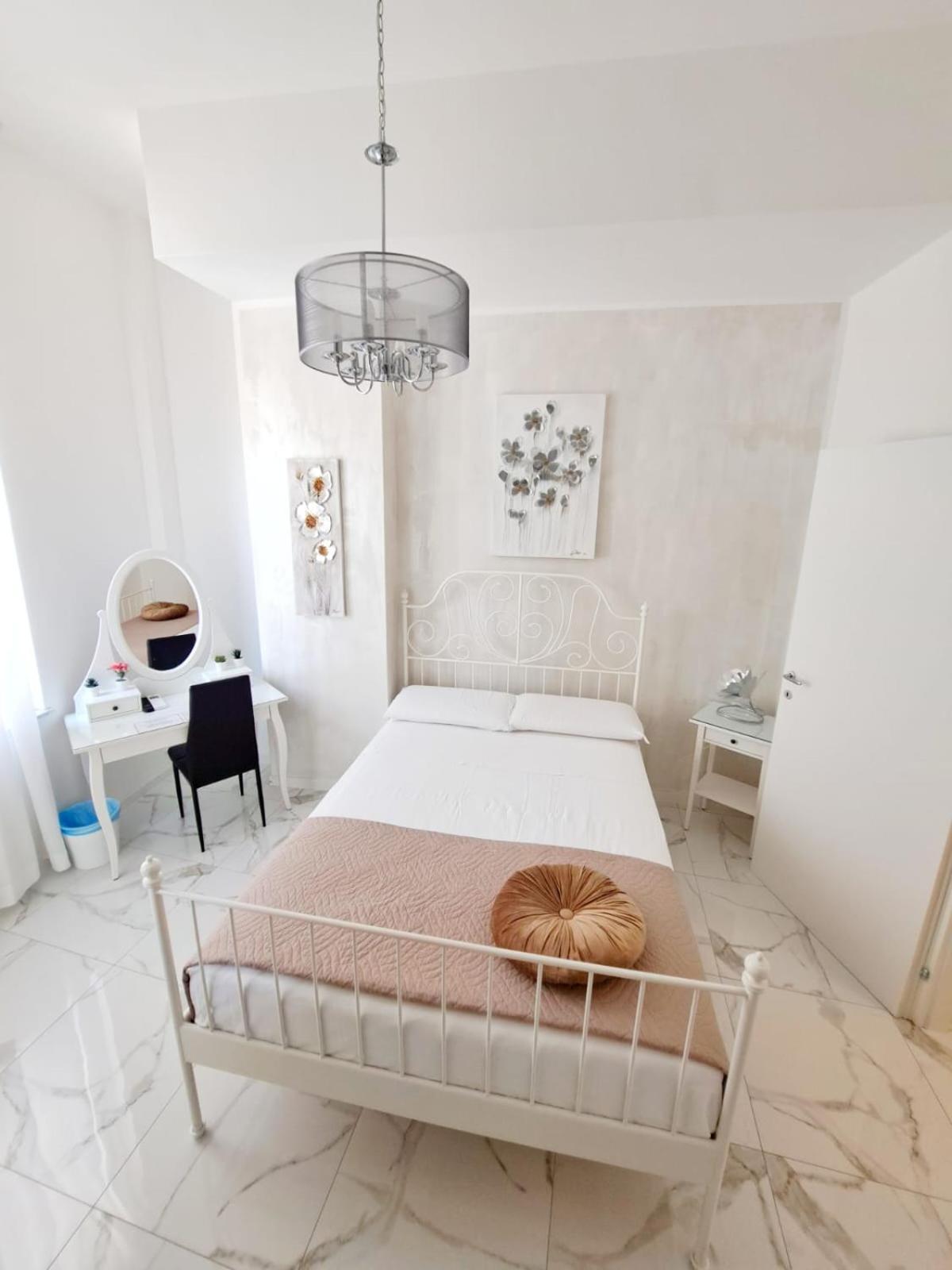 The Gallery Boutique Rooms Trieste Bagian luar foto